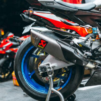 AKRAPOVIC_R1M SLIP ON LINE TITANIUM copy 6