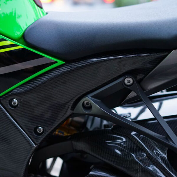 Second image of Kabon Sub Frame Cover Carbon - Kawasaki ZX10R 2011-2025