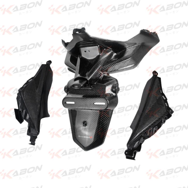 Kabon Spakbor Belakang 3 Sisi w/ Parts Original Carbon - Yamaha Xmax 250 Connected 2023-2025