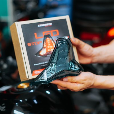 Second image of Kendmoto LED Stoplamp - Kawasaki ZX25R | ZX-6R 2019+  | ZX-10R 2016+ | Z1000 | Ninja 400