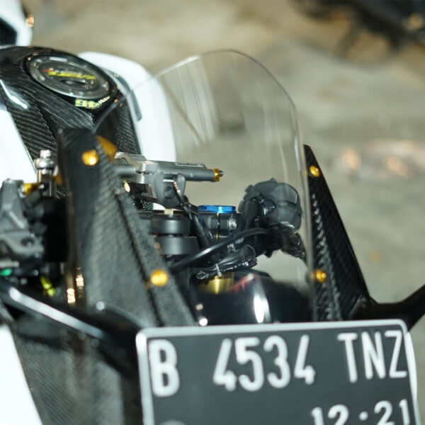 Second image of MRA Racing R Windshield - Honda CBR 250RR 2016-2022