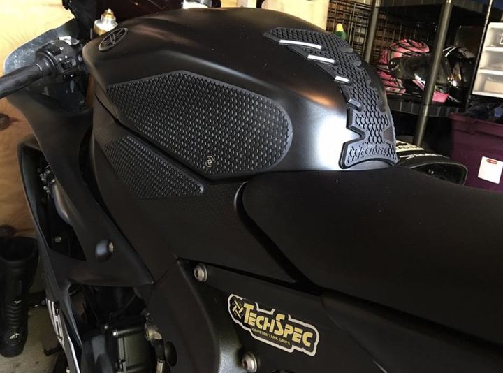 Second image of Techspec SnakeSkin Tank Grips - Yamaha YZF-R6 2017+