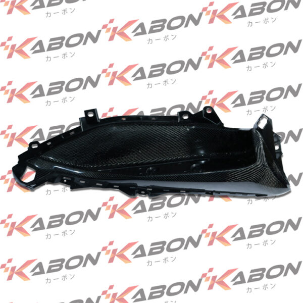 Second image of Kabon Footrest Panel w/ Part Original Carbon - Yamaha Xmax 250 2017-2022