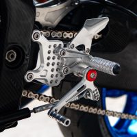 kendmoto_zx25r footstep silvera